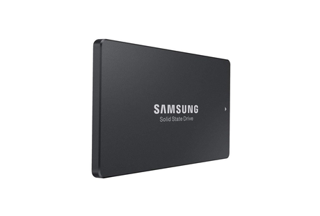 Samsung MZWLL7T6HMLA-00AG5 NVMe SSD